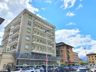 Appartamento in vendita ad aosta via innocenzo v papa, 12