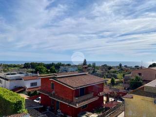 Villa a schiera in vendita ad anzio via colle capitolino, 41