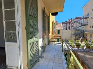 Appartamento in vendita ad albenga via fiume