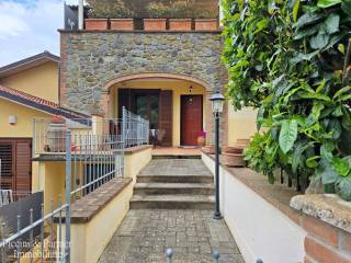 Appartamento in vendita a tuoro sul trasimeno via marina montessori