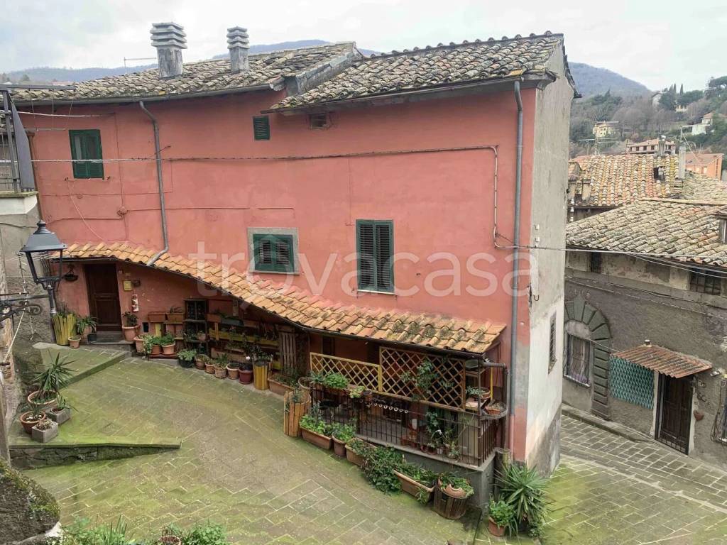 appartamento in vendita a Soriano nel Cimino