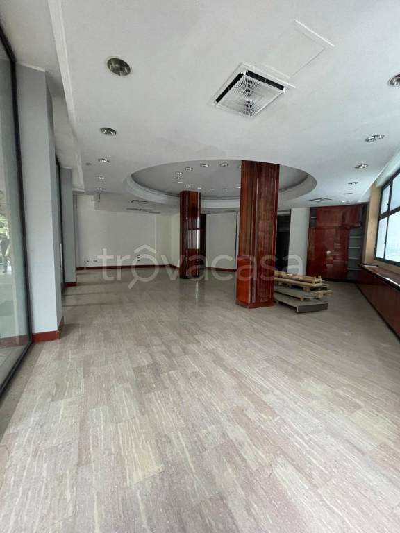 negozio in vendita a Montegrotto Terme