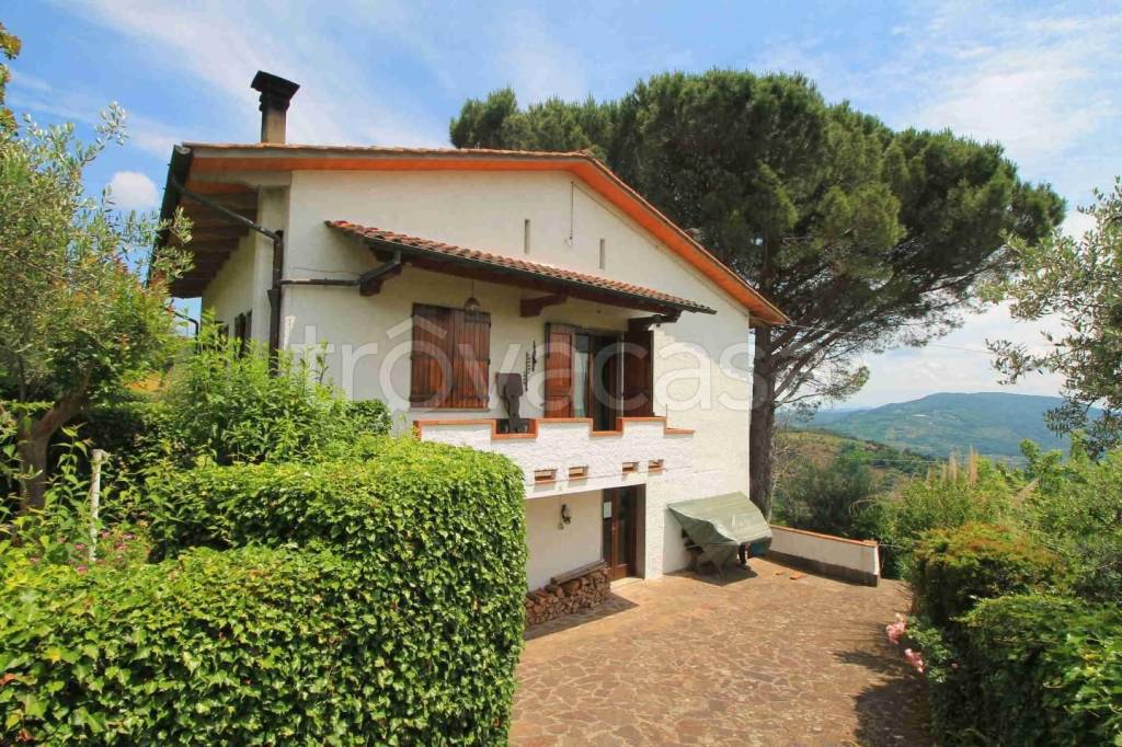 casa indipendente in vendita a Montecatini-Terme in zona Nievole