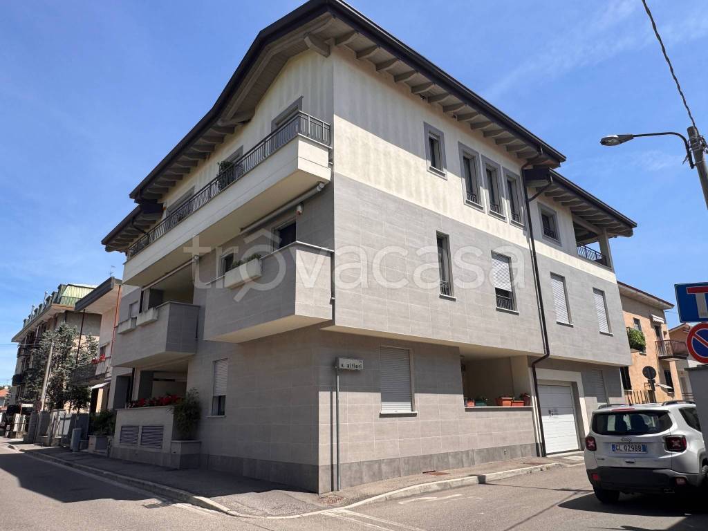 immagine annuncio 1 di 4