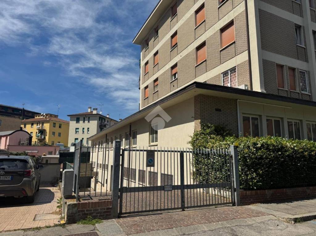 immagine annuncio 1 di 12