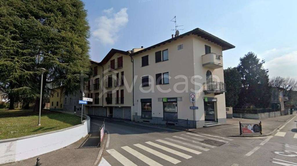 appartamento in vendita a Verano Brianza