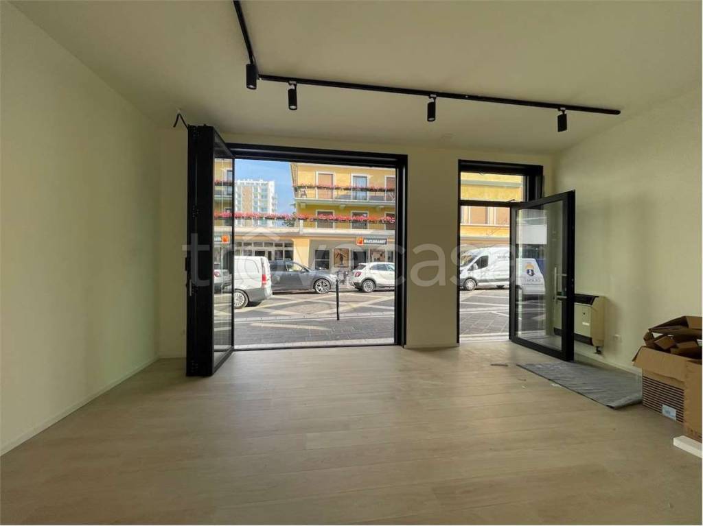 immagine annuncio 3 di 8