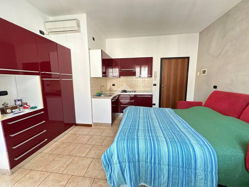 immagine annuncio 1 di 8