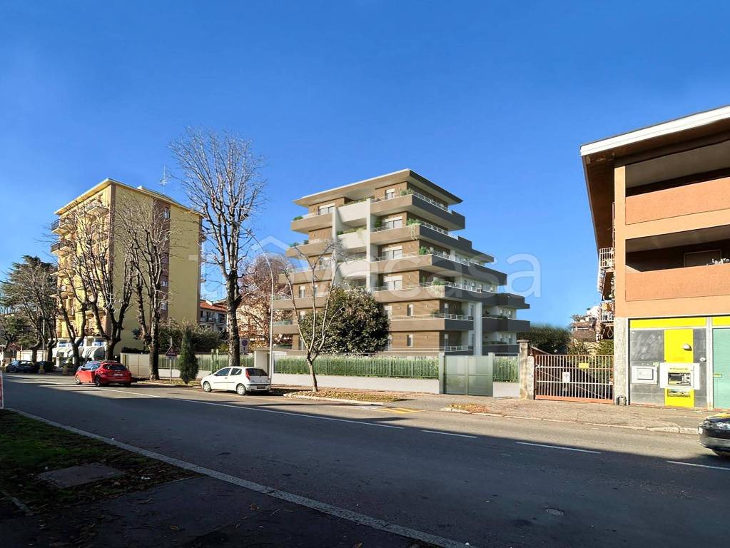 immagine annuncio 12 di 13