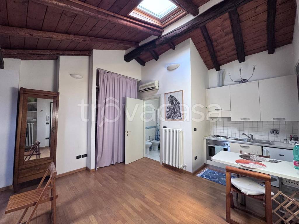 immagine annuncio 1 di 14