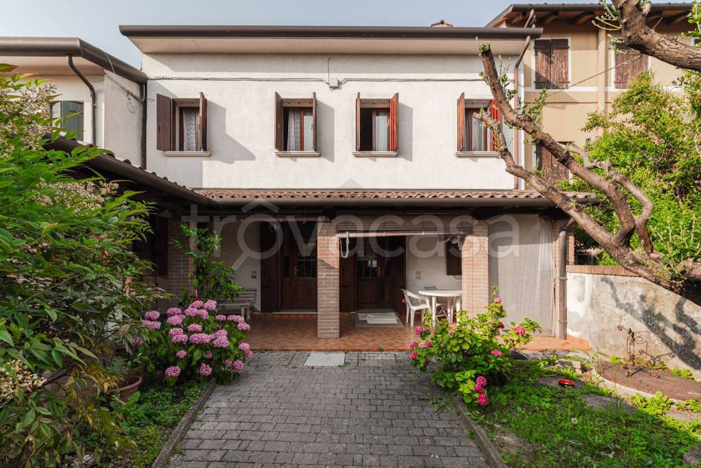 casa indipendente in vendita a Paese