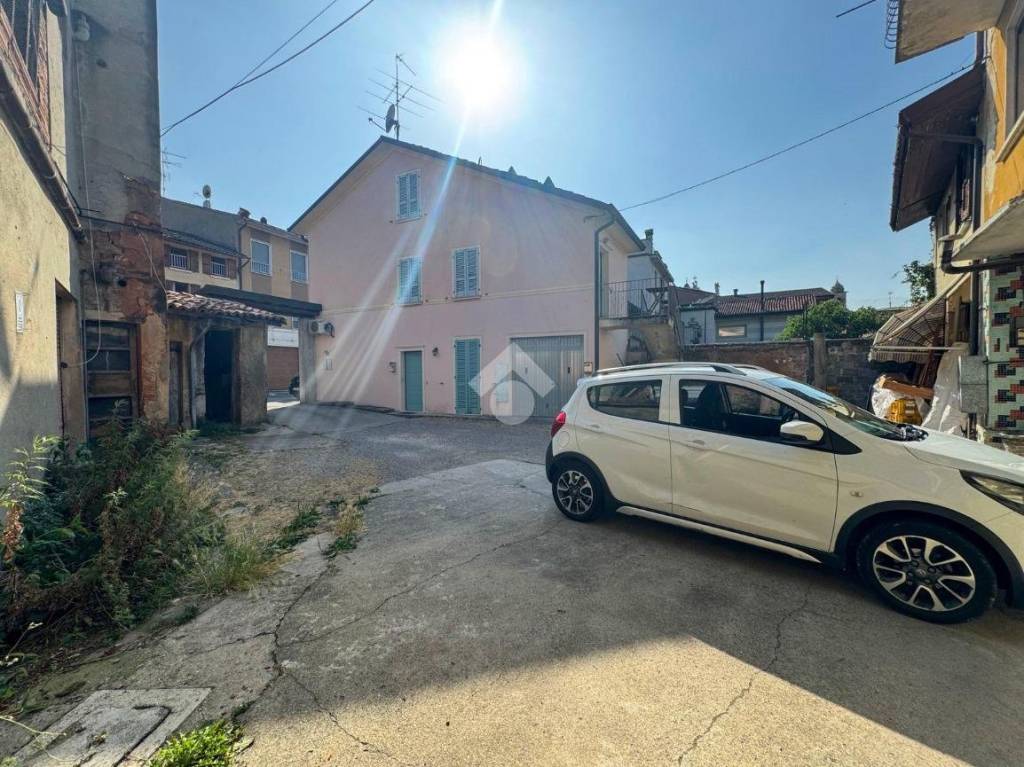 immagine annuncio 1 di 8