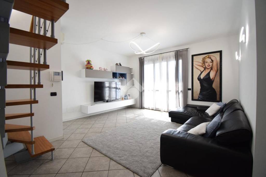 immagine annuncio 1 di 15