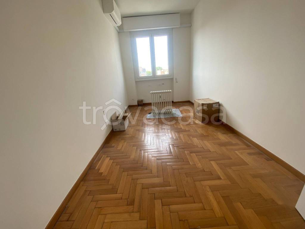 immagine annuncio 1 di 8