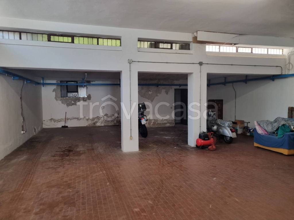 immagine annuncio 1 di 8