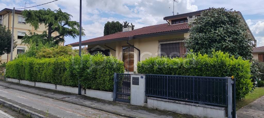 immagine annuncio 1 di 9