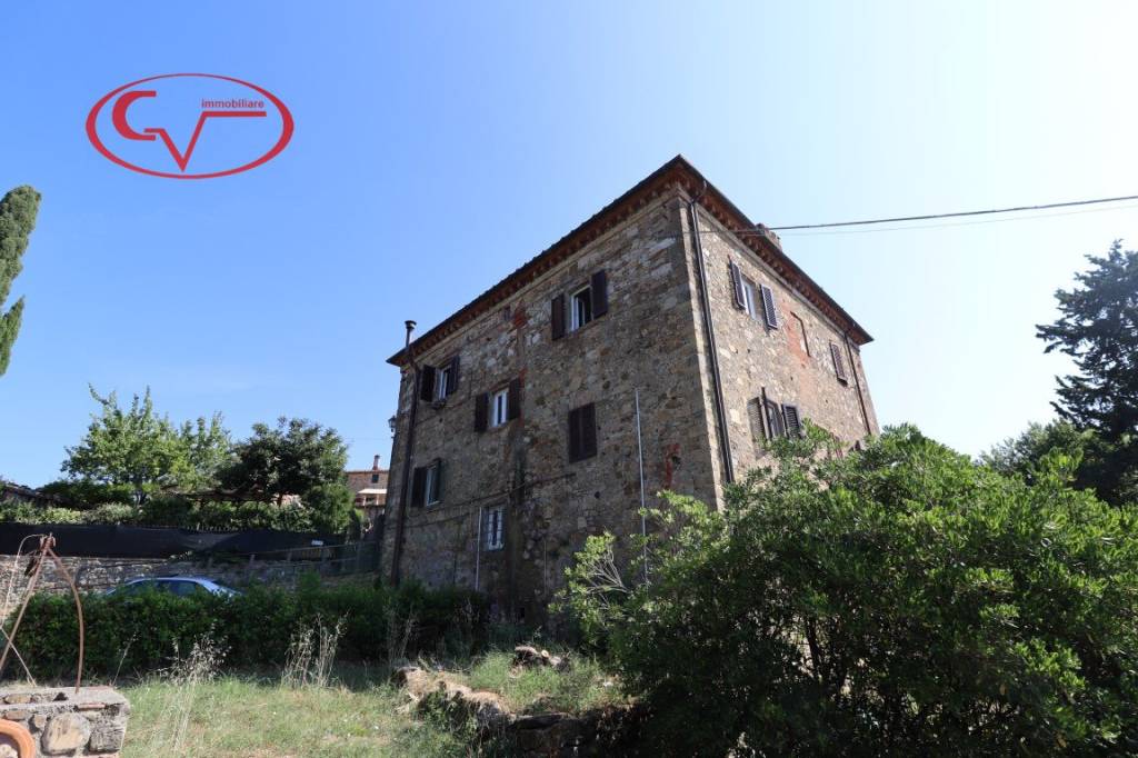 appartamento in vendita a Bucine in zona Montebenichi