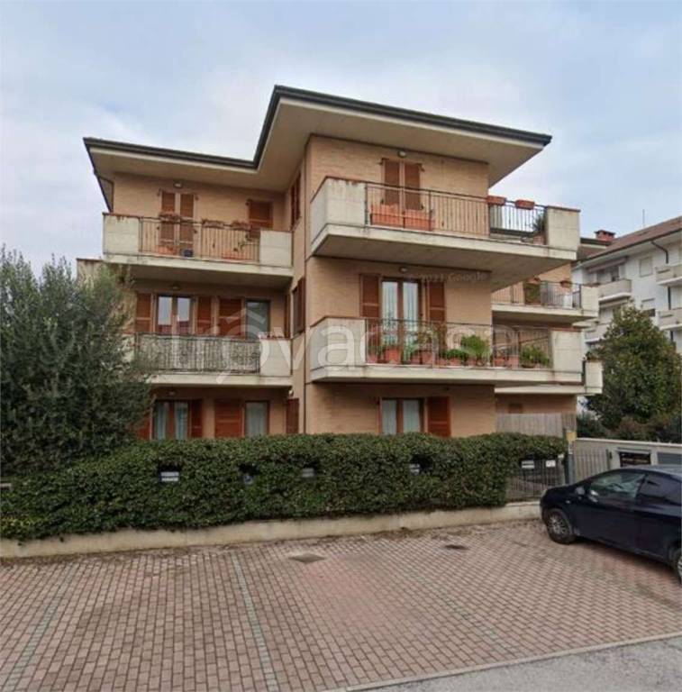 immagine annuncio 1 di 12