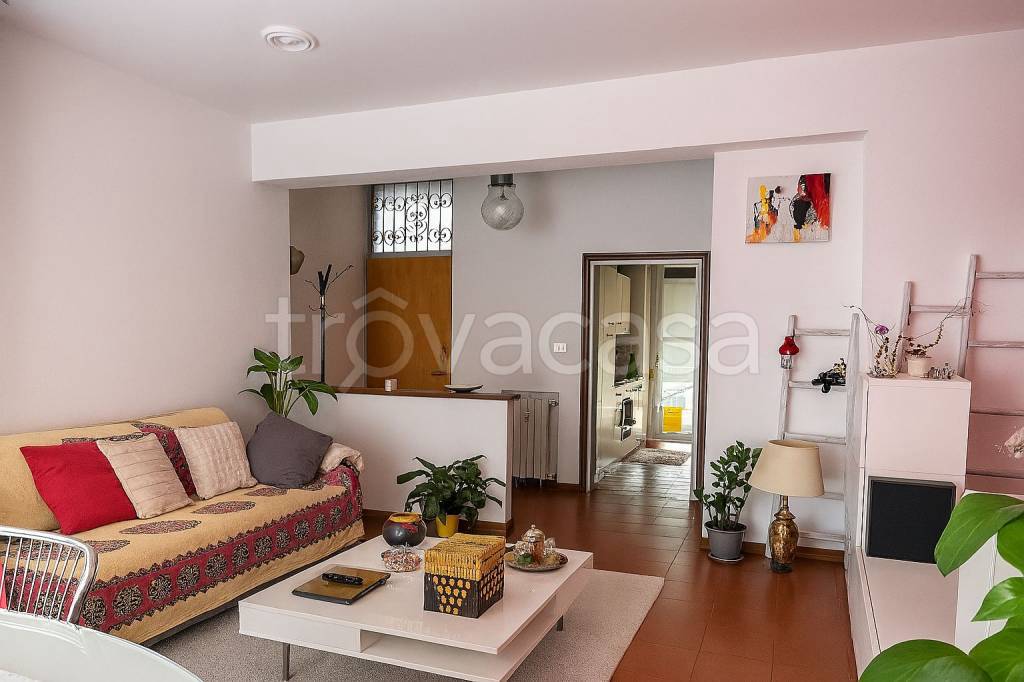 appartamento in vendita ad Arona