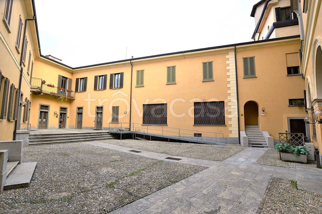 immagine annuncio 1 di 14