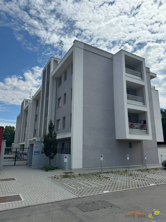 appartamento in vendita a Parma in zona Centro Storico