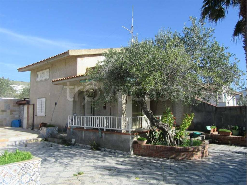 casa indipendente in vendita a Sciacca in zona San Giorgio/Torre Verdura