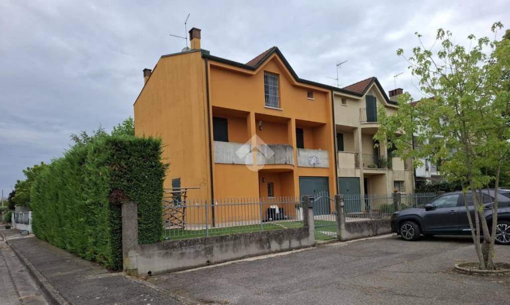 immagine annuncio 1 di 4