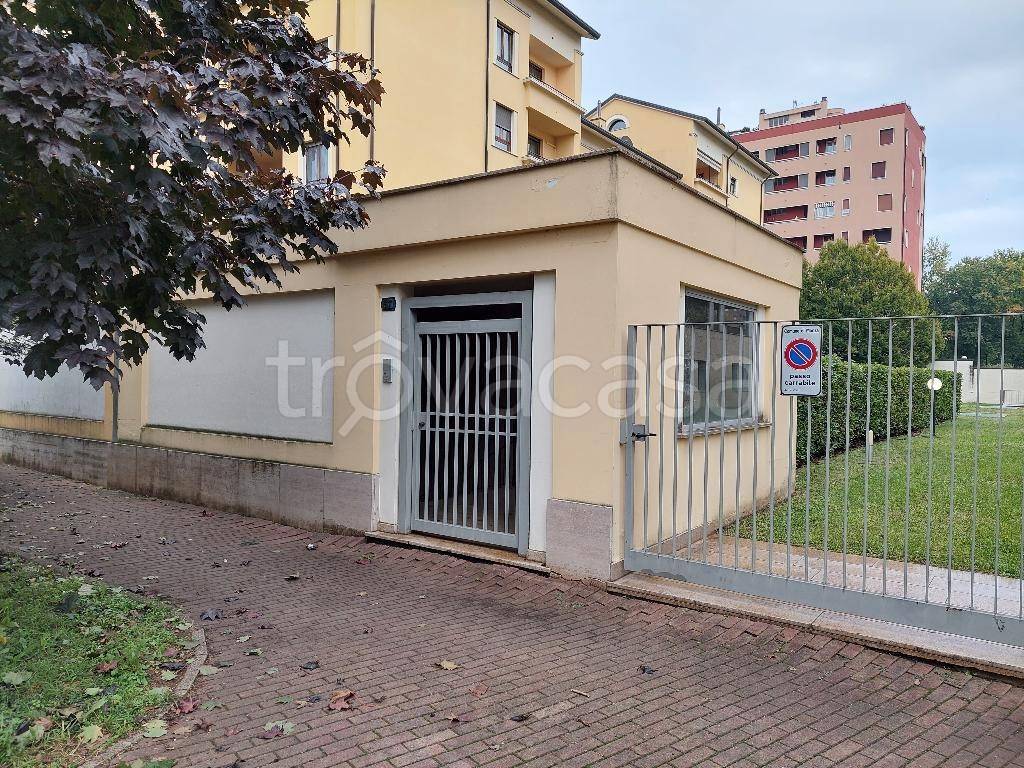 immagine annuncio 2 di 12