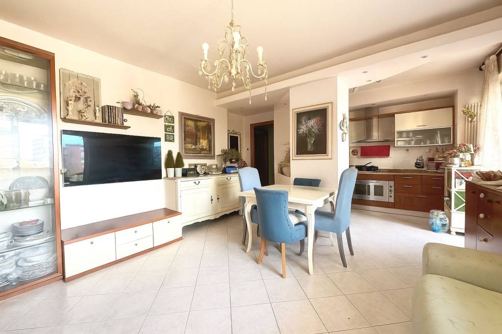 immagine annuncio 1 di 14