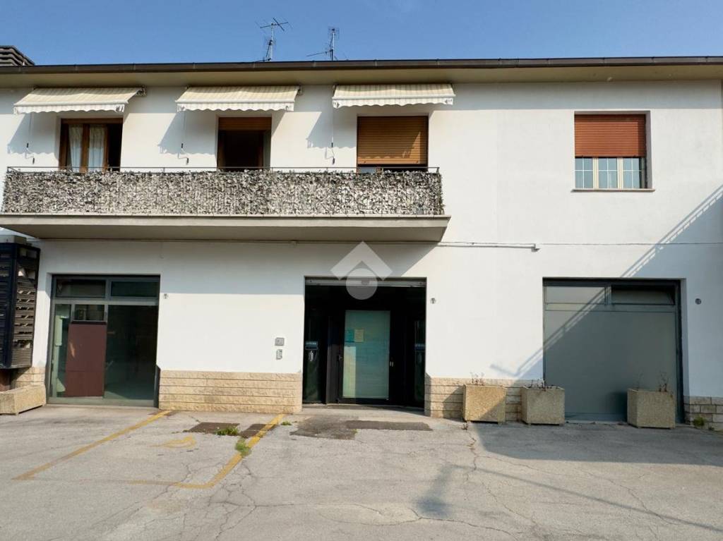 immagine annuncio 1 di 8