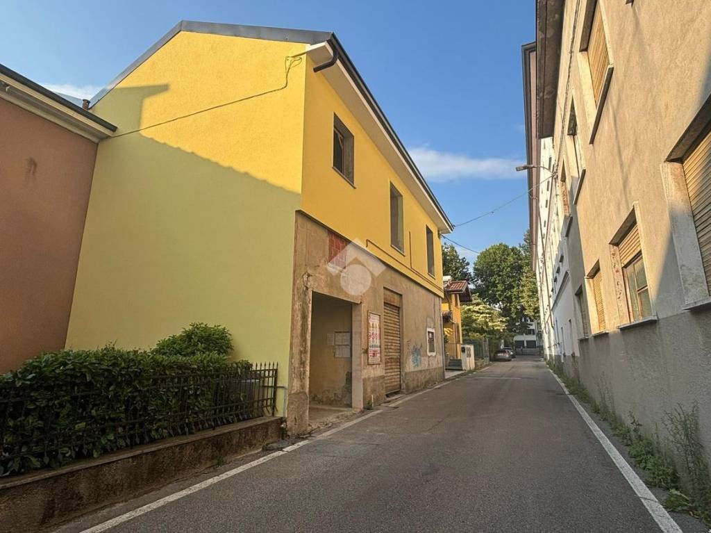 immagine annuncio 2 di 4