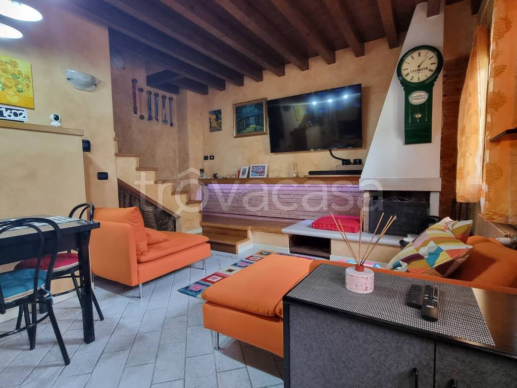 immagine annuncio 1 di 15
