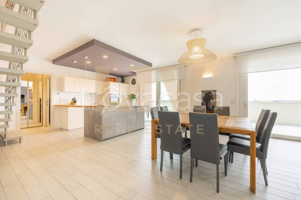 immagine annuncio 4 di 12