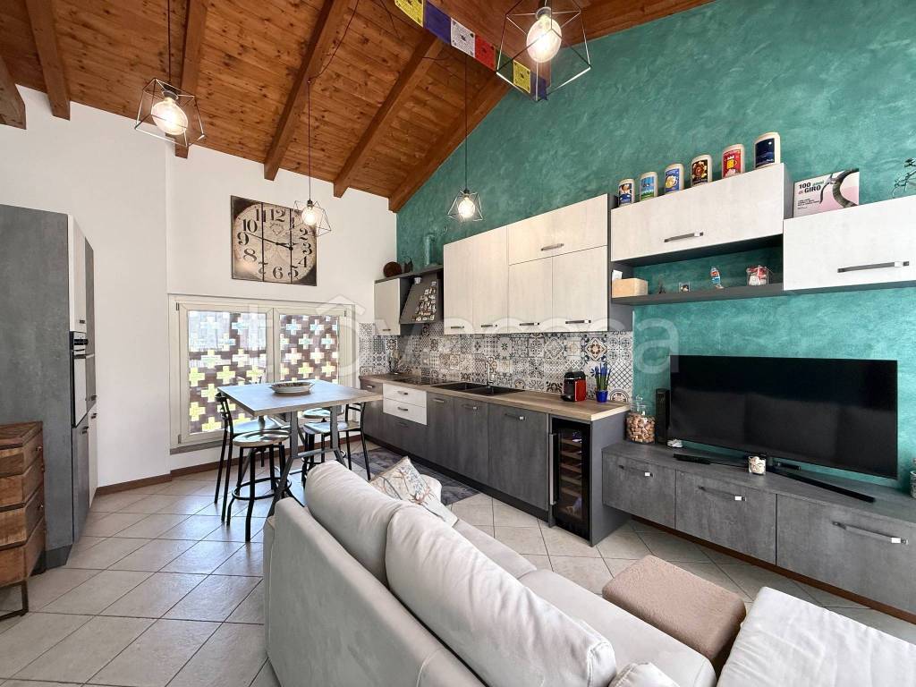 immagine annuncio 1 di 15