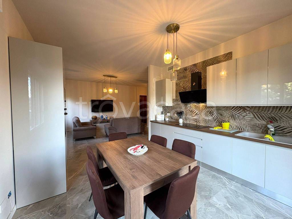 immagine annuncio 1 di 13