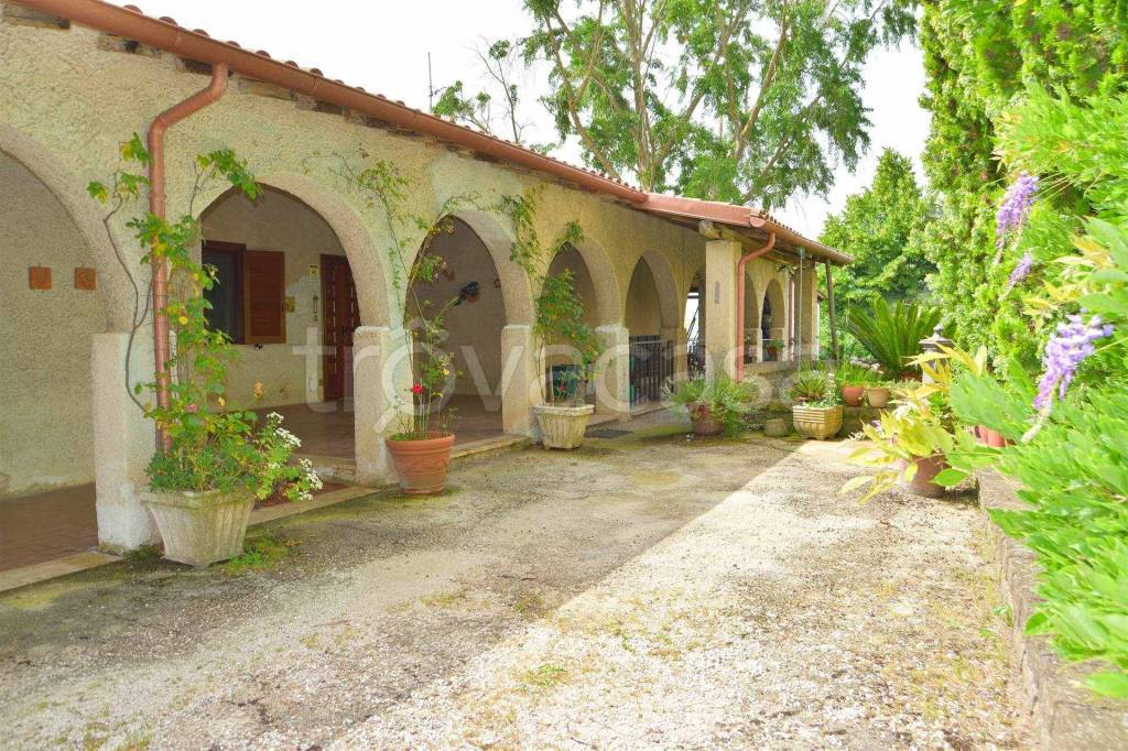 casa indipendente in vendita a Velletri
