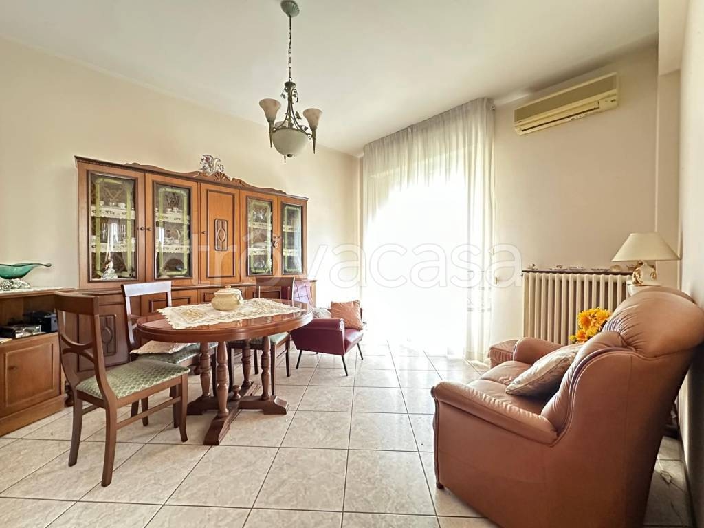 immagine annuncio 1 di 14