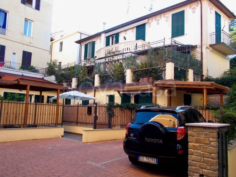 appartamento in vendita ad Alassio