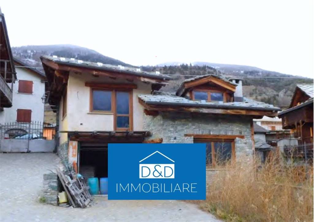 casa indipendente in vendita a Salbertrand in zona Oulme