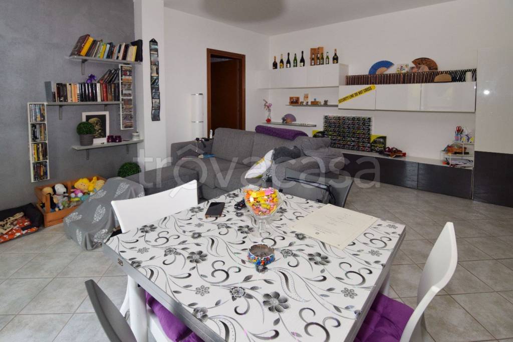 immagine annuncio 1 di 8