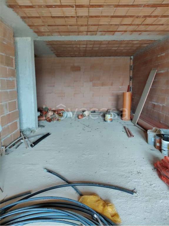 immagine annuncio 11 di 12