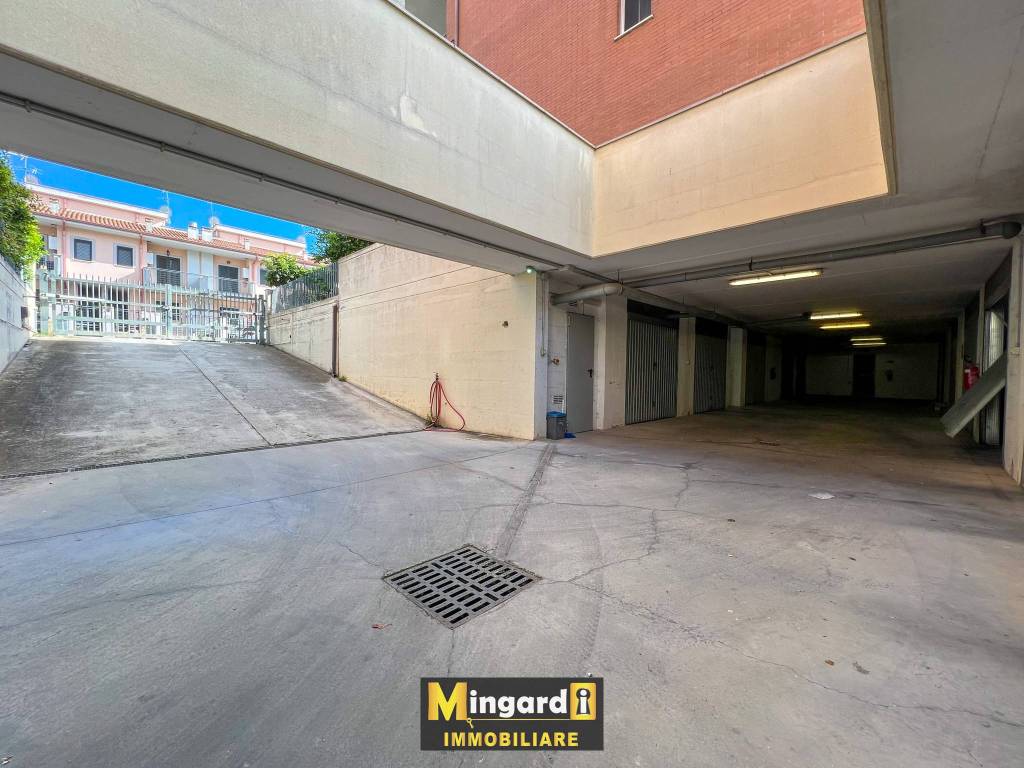 immagine annuncio 5 di 8