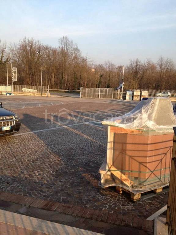 immagine annuncio 4 di 8