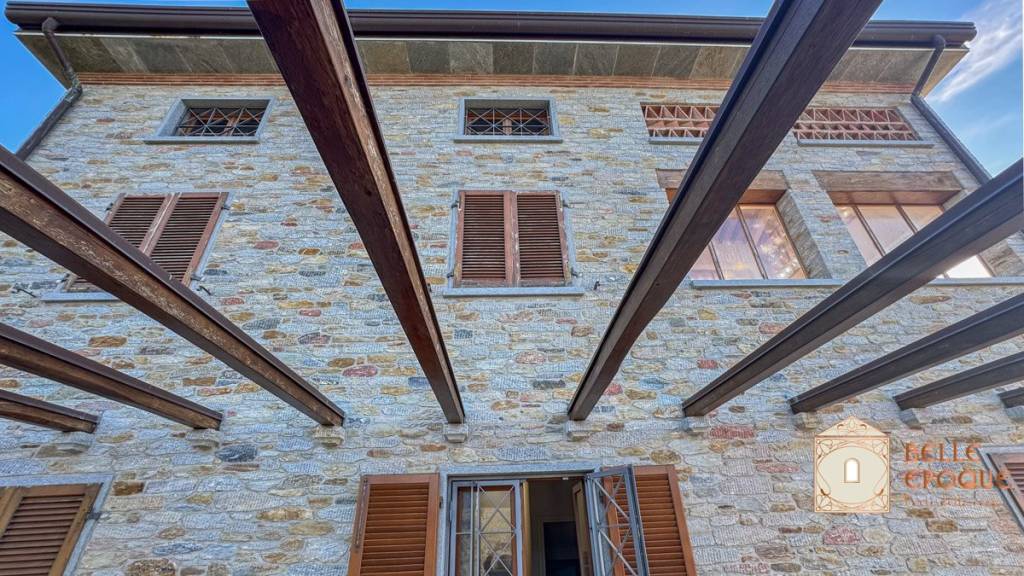 casa indipendente in vendita a Pietrasanta