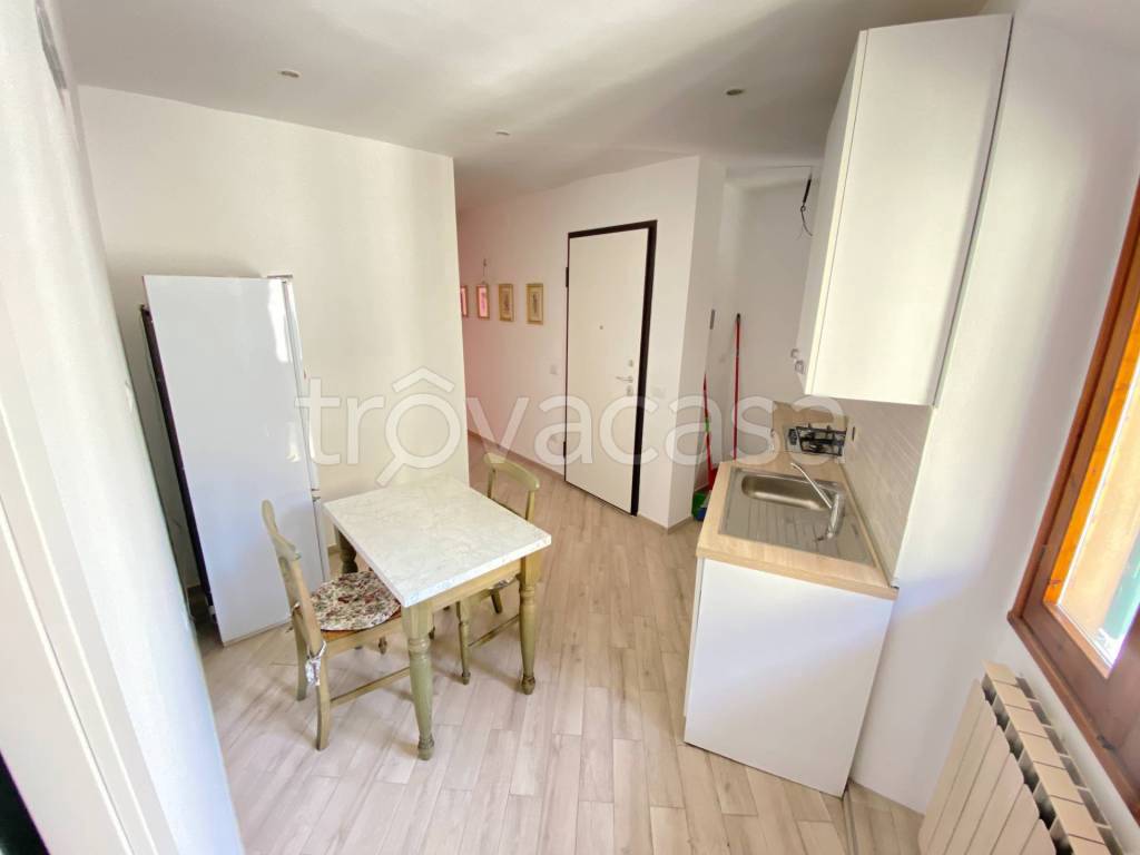 immagine annuncio 1 di 8