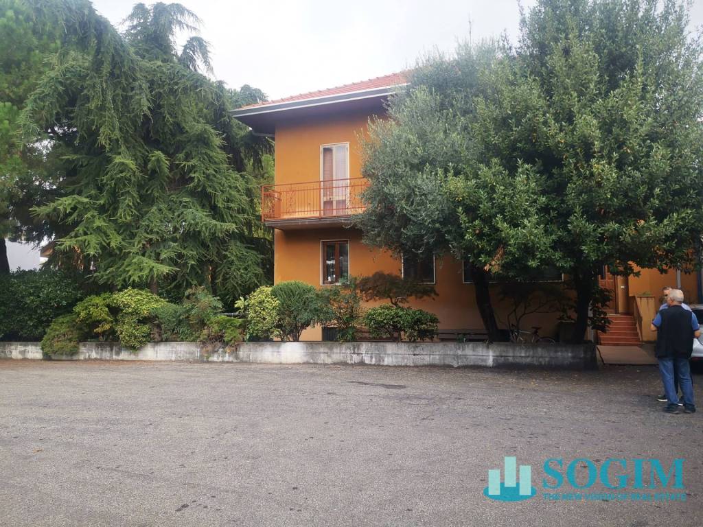 immagine annuncio 2 di 12