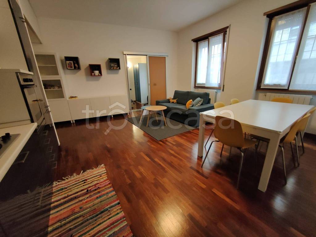 immagine annuncio 1 di 12