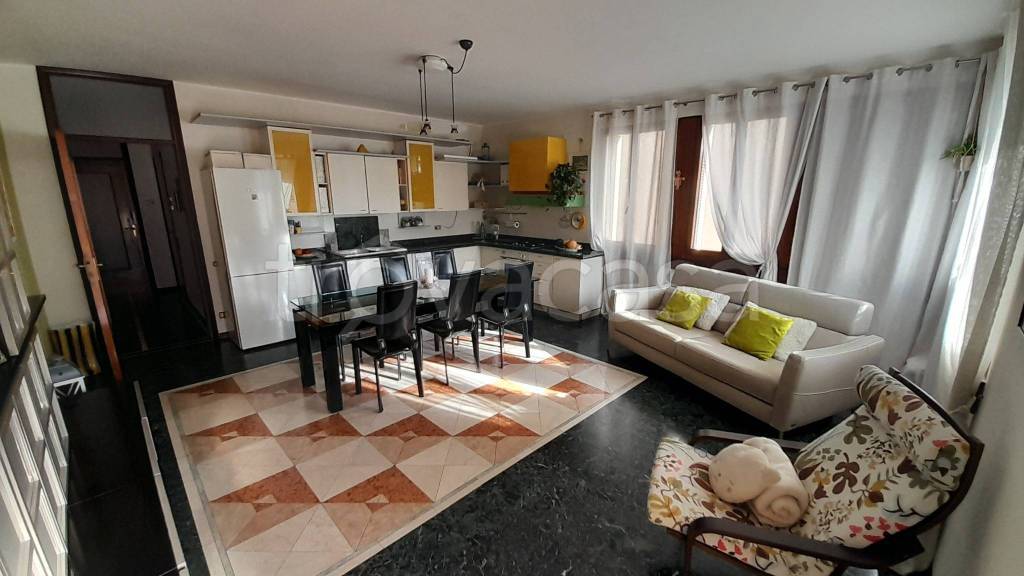 immagine annuncio 1 di 14