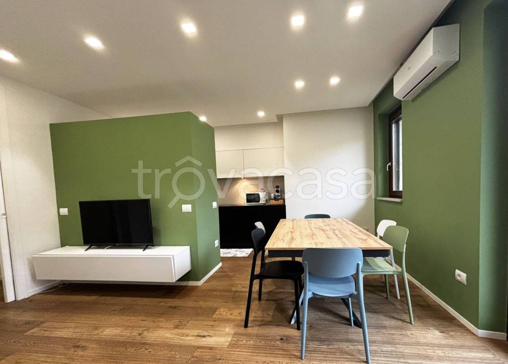 immagine annuncio 1 di 14