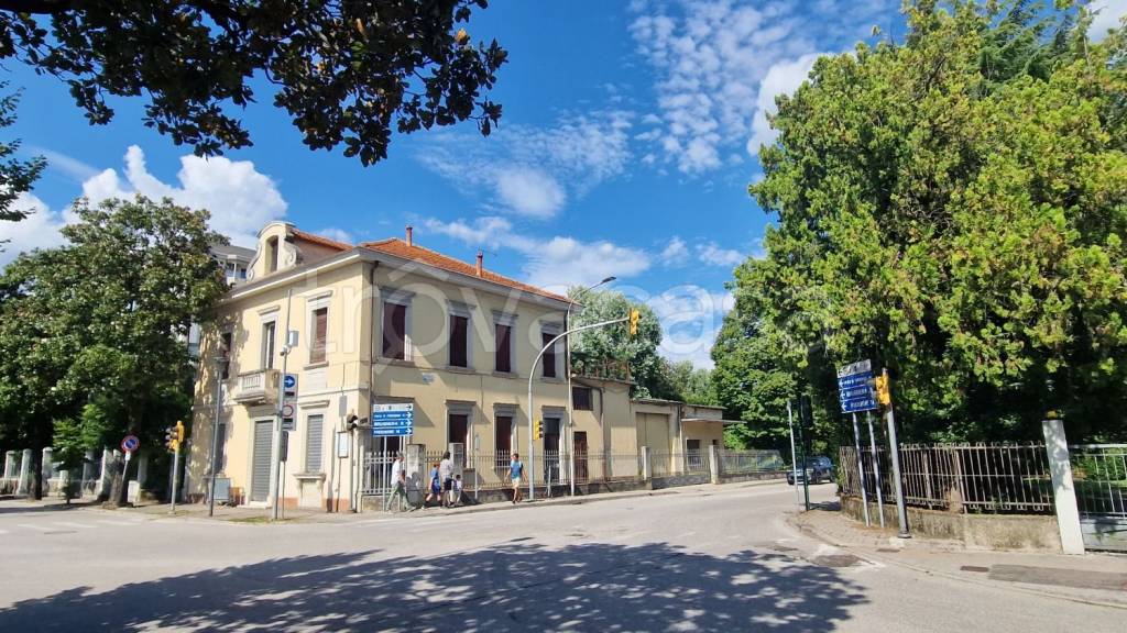 immagine annuncio 1 di 13